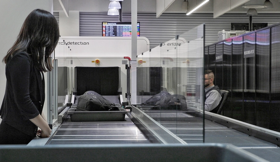 Airport Scanner Yotta Laboratories Detection