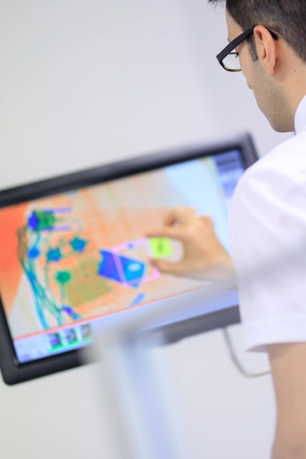 Man Using Icmore Apids On Screen