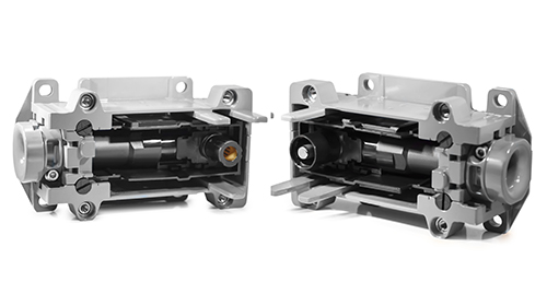 Yotta Laboratories Interconnect rail